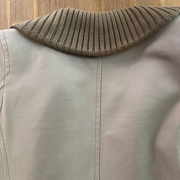 Authentic Burberry trench coat - Picture 10 of 13